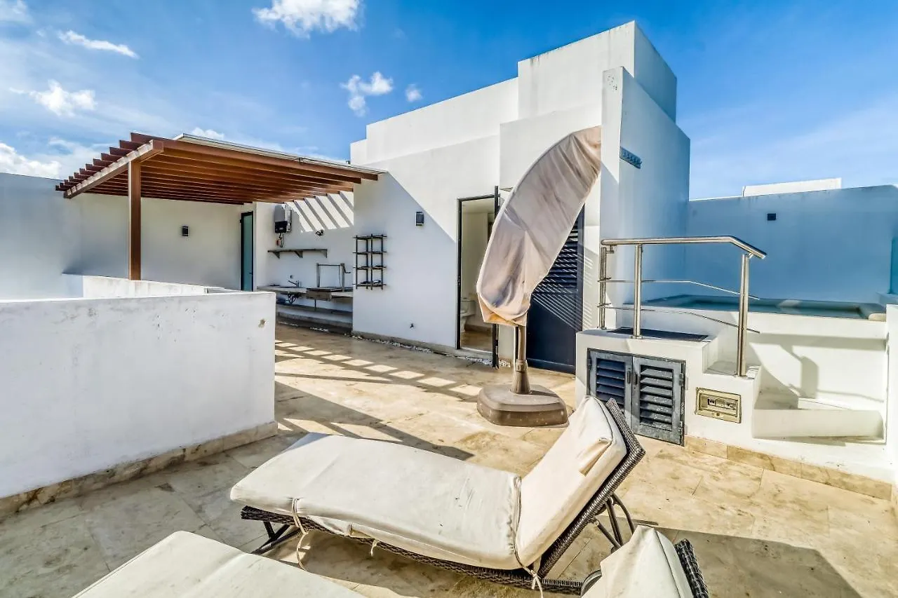 Anah Villa Tulum 0*,